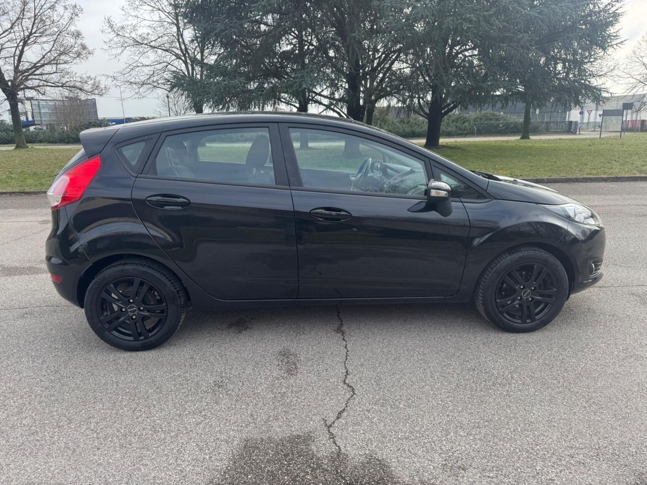 Ford Fiesta 1.4 5p. Bz.- GPL Titanium