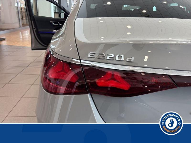Mercedes-Benz Classe E 220d Berlina AMG Line Premium