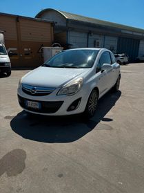 Opel Corsa 1.2 benzina euro 5 automatica 2013