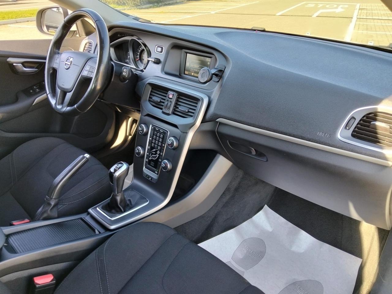 Volvo V40 D2 120Cv*S&S*Cerchi*Sensori*Cruise*Euro 6B