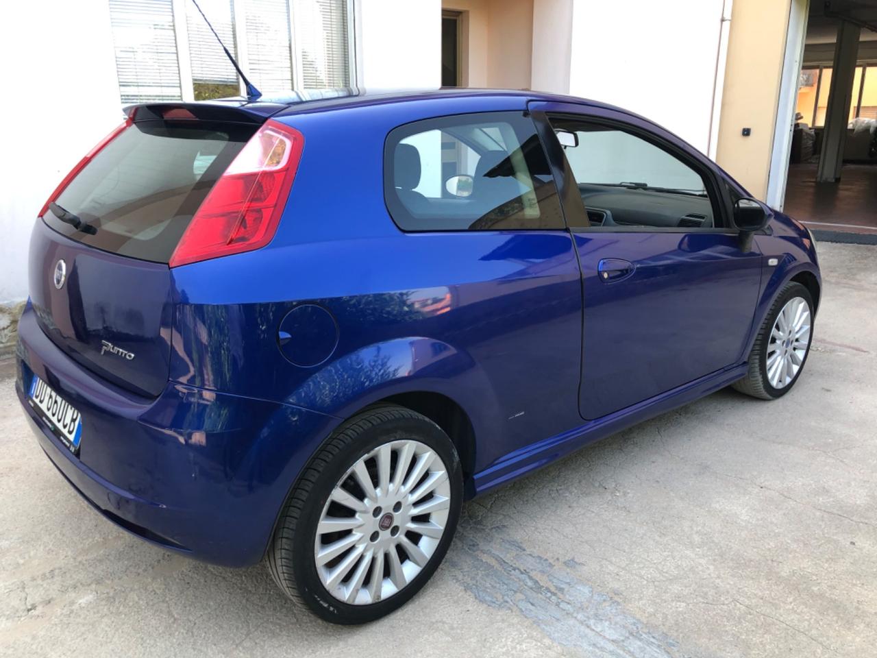 Fiat Grande Punto Grande Punto 1.4 Starjet 16V 3 porte Dynamic