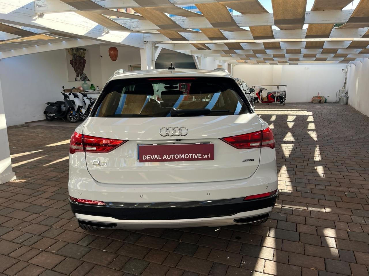 Audi Q3 40 TDI quattro S tronic Business Advanced