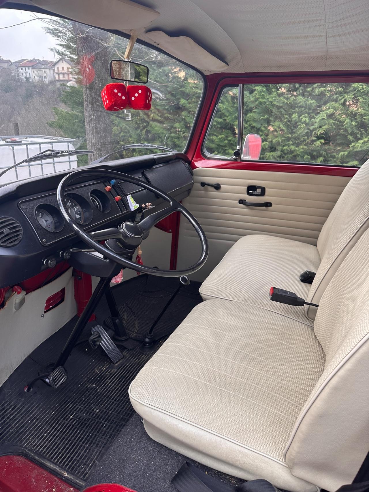 Volkswagen T2 Frecce basse