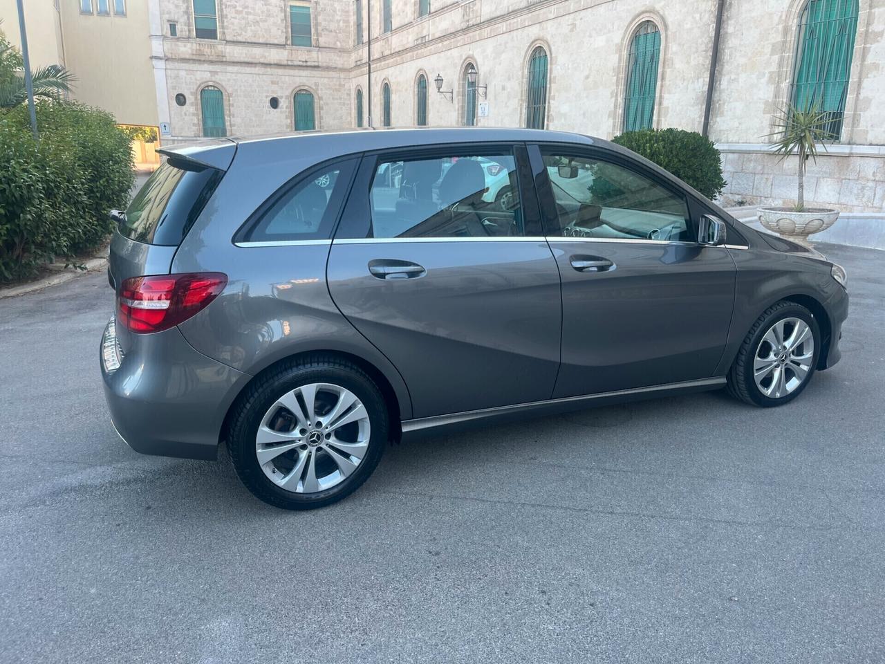 Mercedes-benz B 1.6 Cdi Automatic Executive 2019