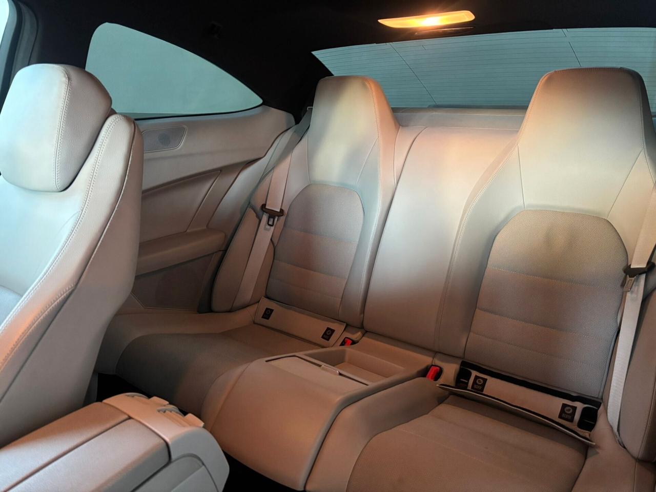 Mercedes-benz C 220 CDI BlueEFFICIENCY Coupé Avantgarde