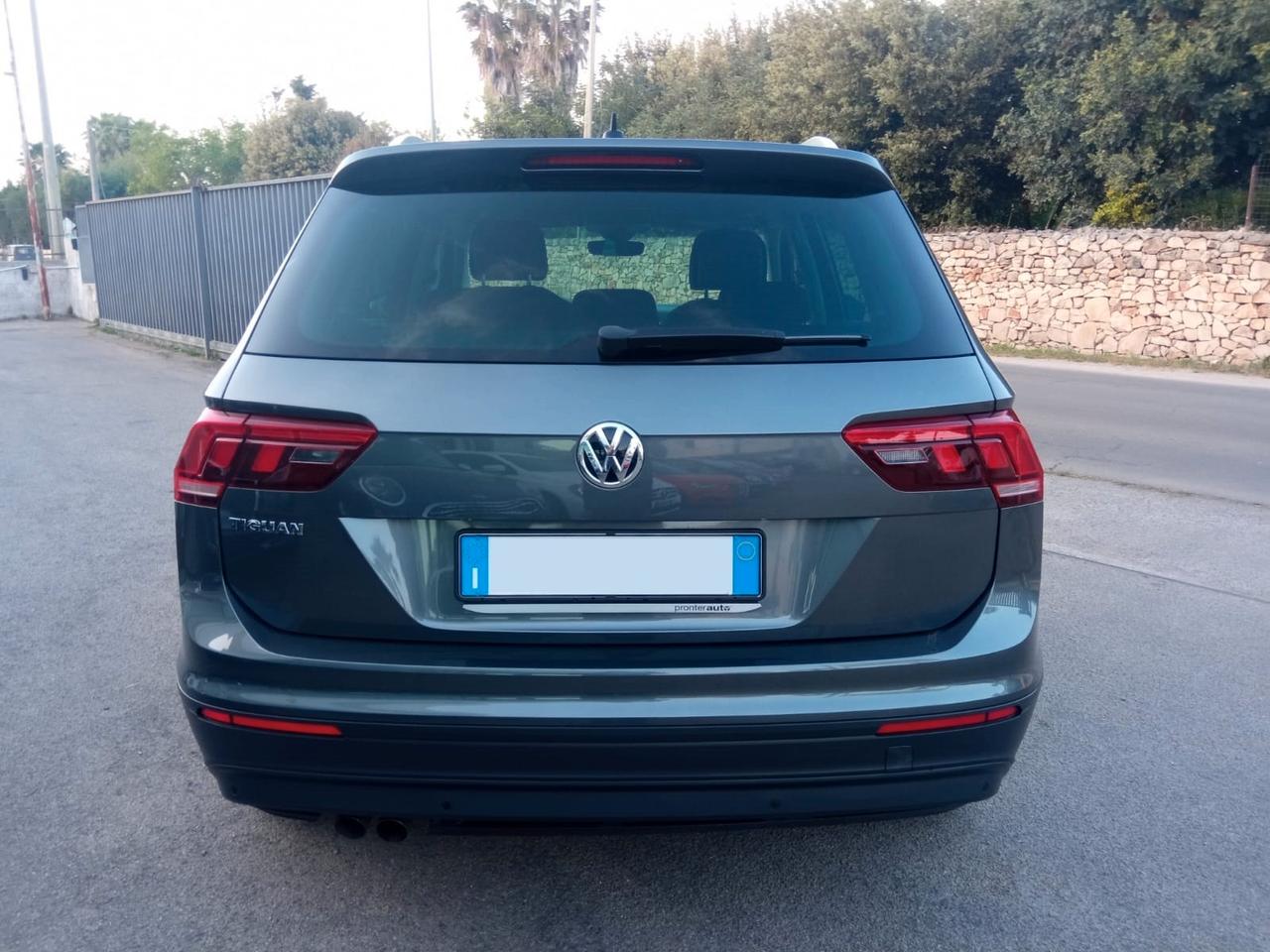 Volkswagen Tiguan 2.0 TDI Business DSG NAVI