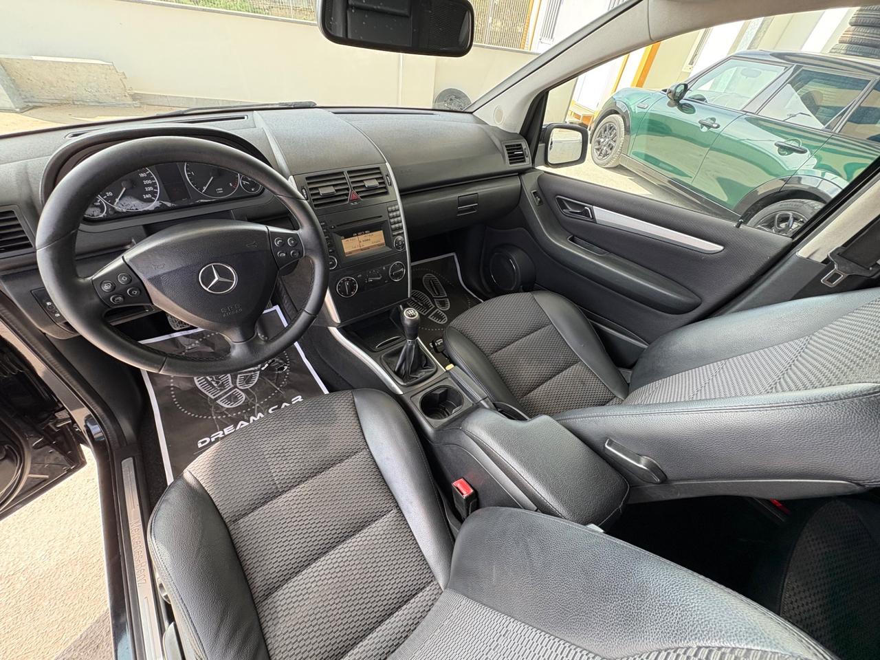 Mercedes-benz A 160 CDI BlueEFFICIENCY Elegance