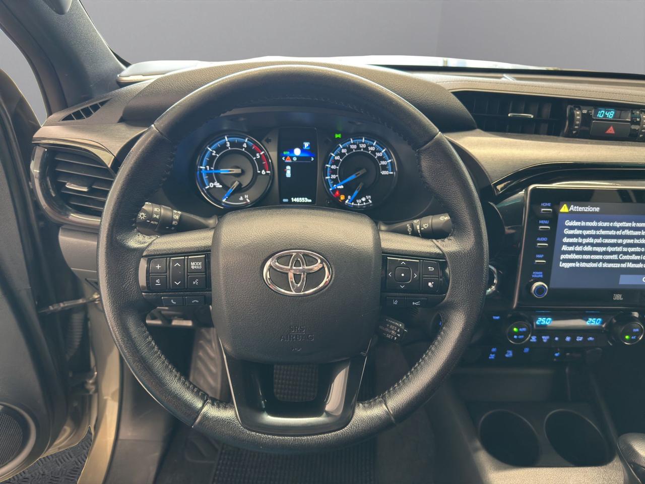Toyota Hilux 2.8 d double cab Invincible 4wd auto