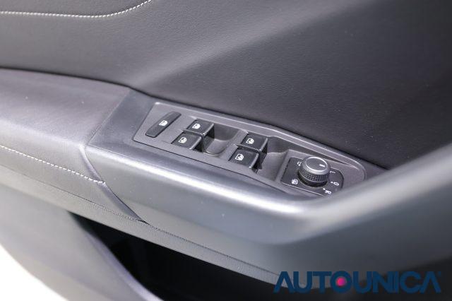 VOLKSWAGEN T-Roc 1.0 TSI STYLE FARI LED NEOPATENTATI