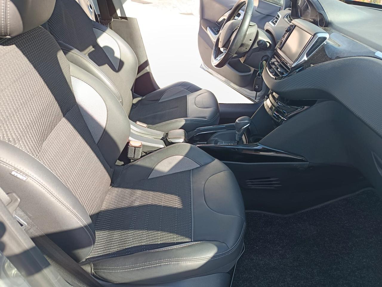 Peugeot 2008 PureTech 110 EAT6 Allure Tua a 177€ al Mese