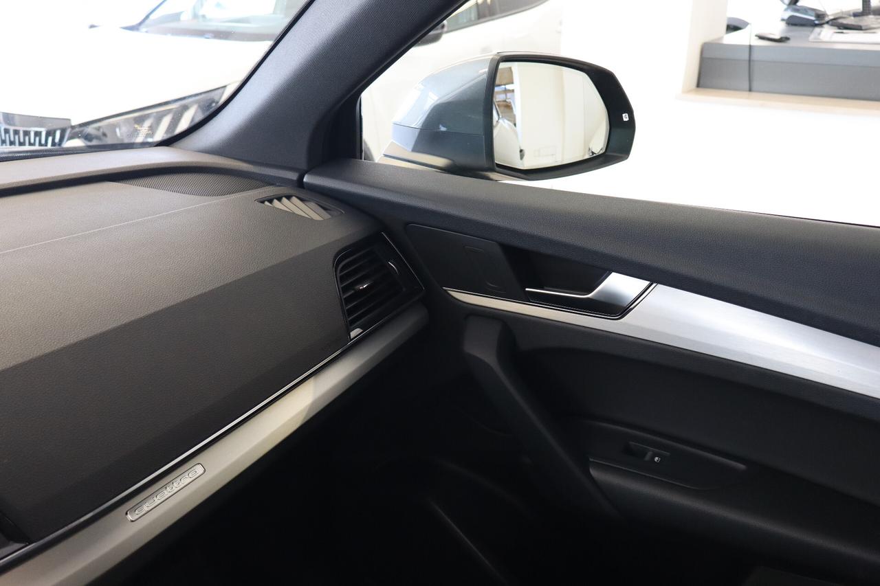 AUDI Q5 SPORTBACK 40 2.0 TDI SLINE QUATTRO S-TRONIC MATRIX - TETTO