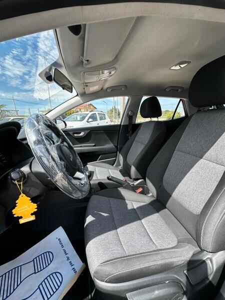 Kia Stonic 1.2 DPI Urban
