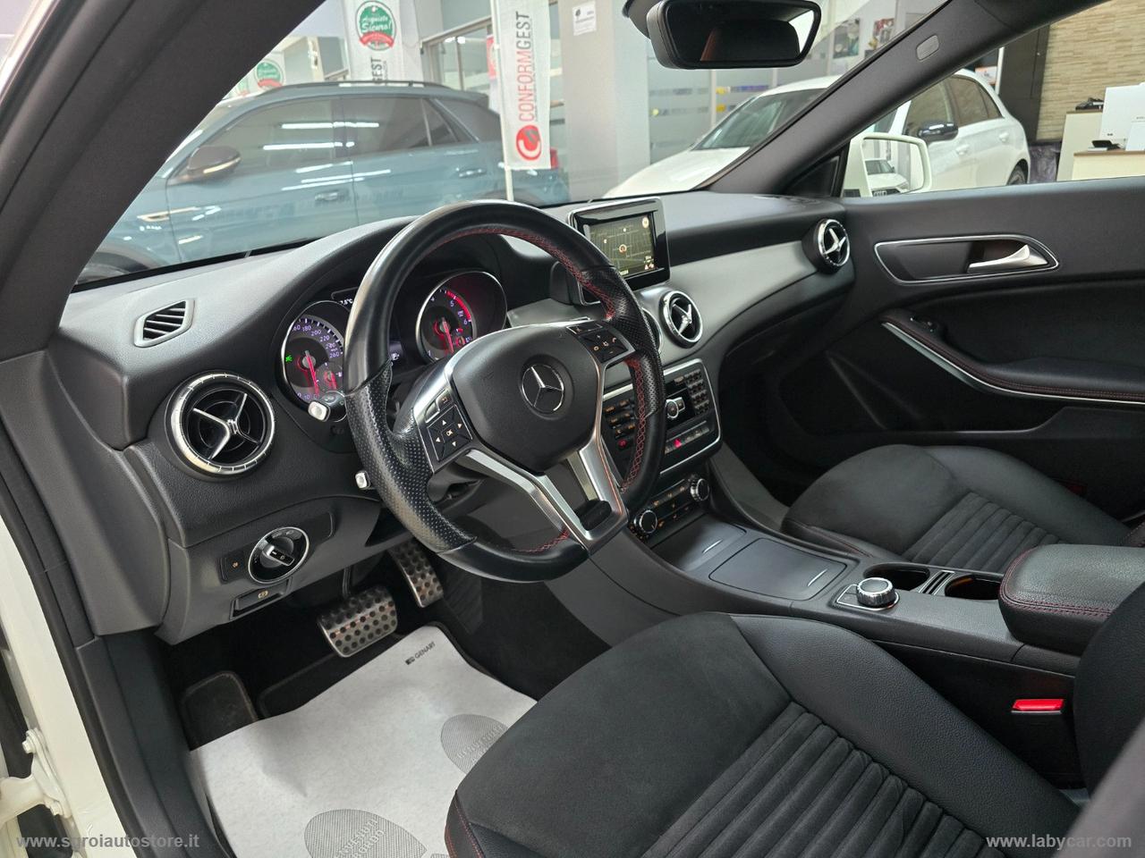 MERCEDES-BENZ CLA 220 CDI Automatic Premium