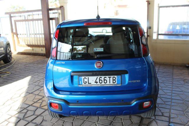 FIAT Panda 1.0 FireFly S&S Hybrid CROSS