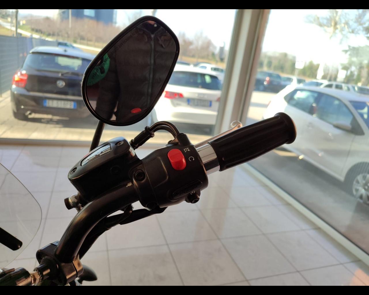 TRIUMPH TRIUMPH CUSTOM - TRIUMPH MOTO CUSTOM ROCKET 3