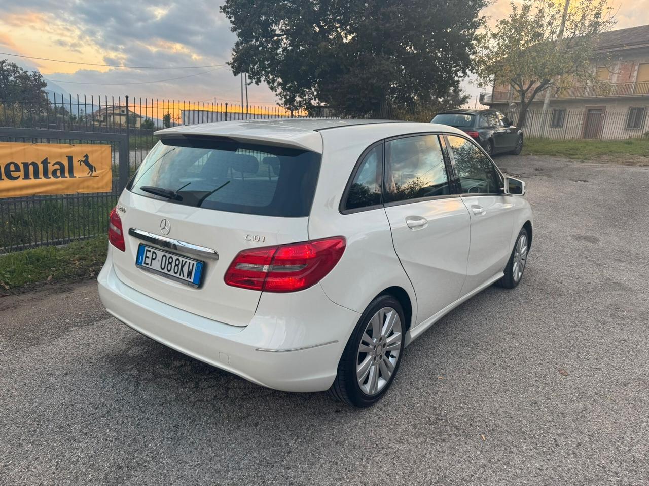 Mercedes-benz A 200 A 200 CDI BlueEFFICIENCY Sport