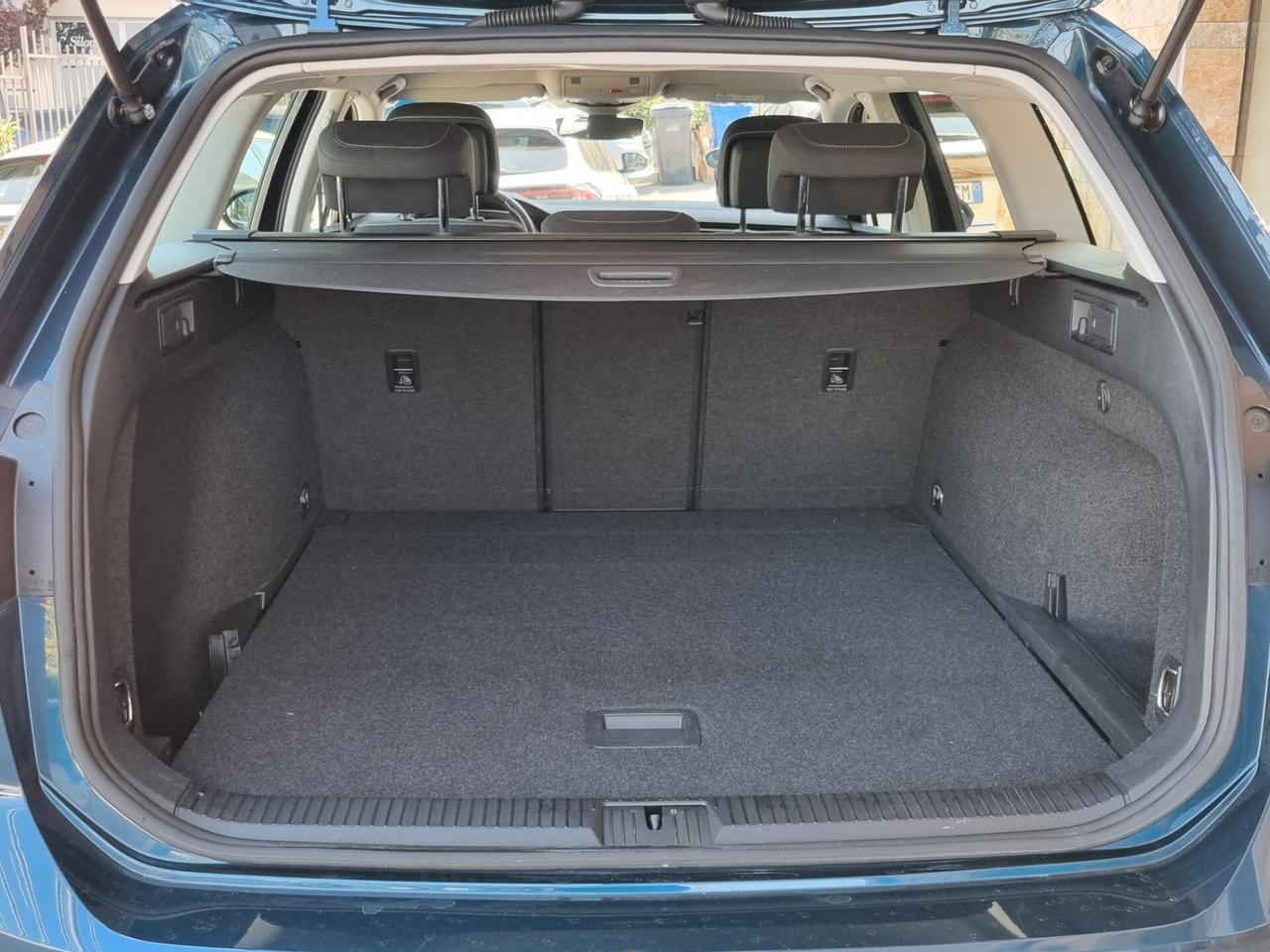 Volkswagen Passat Variant 2.0 TDI SCR EVO Business 150cv