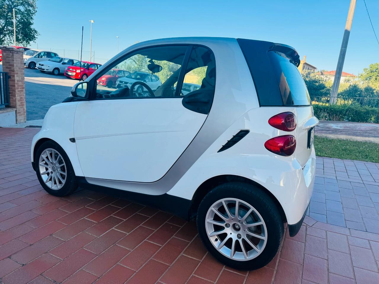 Smart ForTwo 1000 52 kW coupé pure