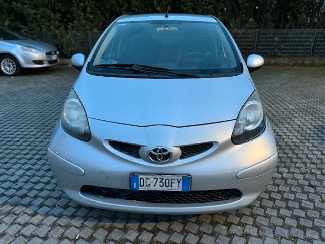 Toyota Aygo 1.0 12V VVT-i 5 porte Sol