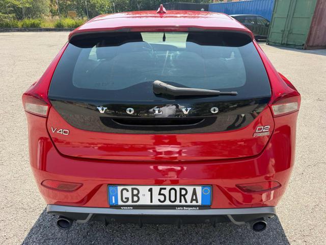 VOLVO V40 D2 R-design Momentum senza nessun lavoro da fare