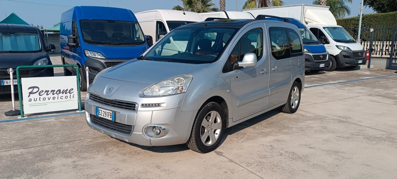 Peugeot Partner Tepee 1.6 HDi 92CV Style GANCIO TRAINO