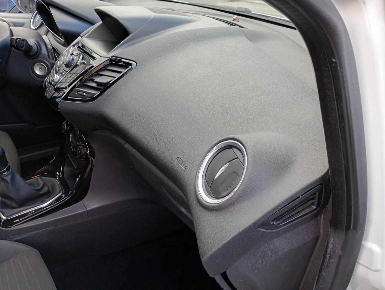 FORD FIESTA 1.5 DIESEL TITANIUM UNICOPROPRIETARIO