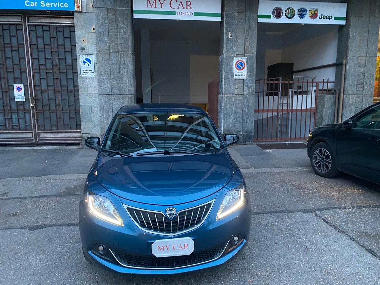 Lancia Ypsilon 1.0 FireFly 5 porte Hybryd Gold