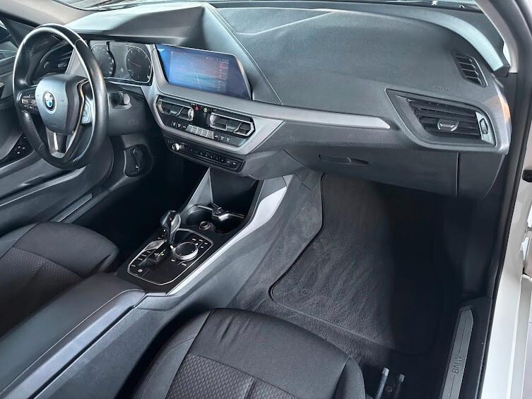 Bmw 116d 5 porte NEOPATENTATI