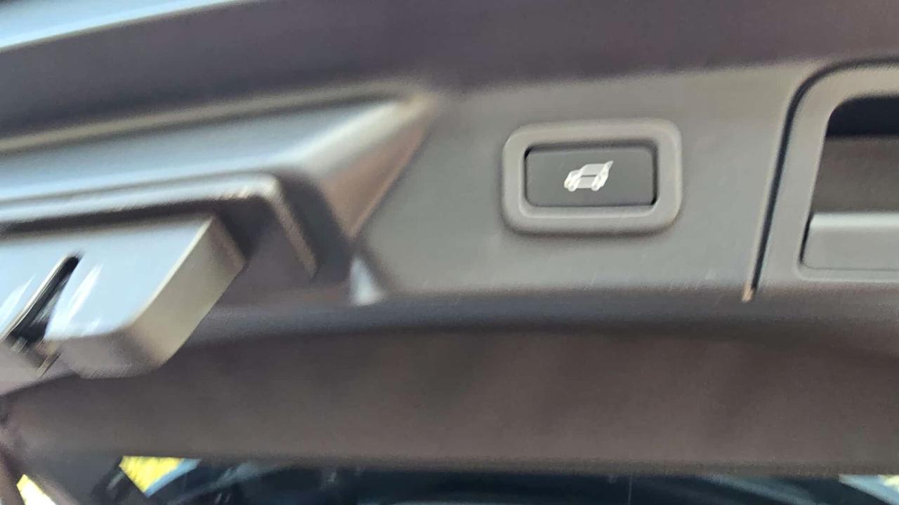 Land Rover Range Velar 2.0D I4 204 CV R-Dynamic HSE