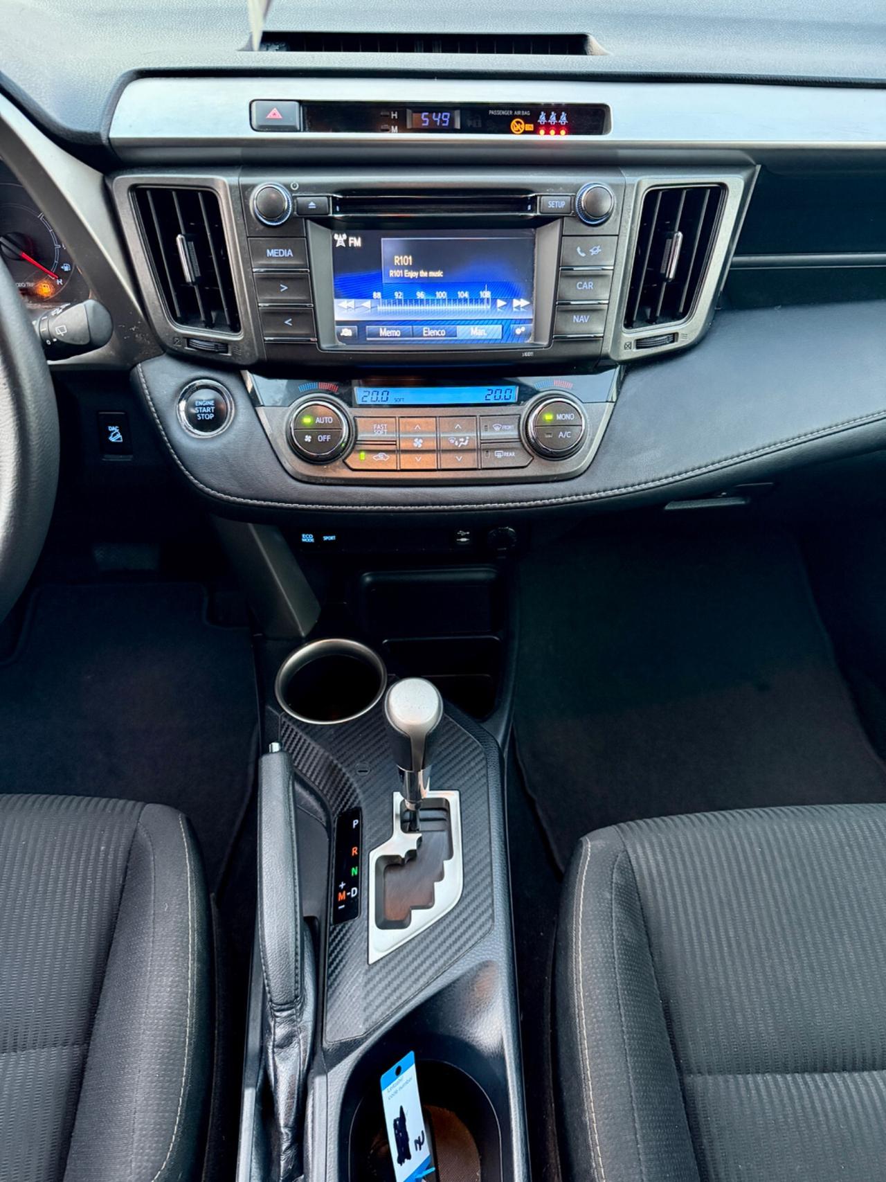 Toyota RAV 4 2.2 D-CAT A/T 4WD Lounge White Ed.