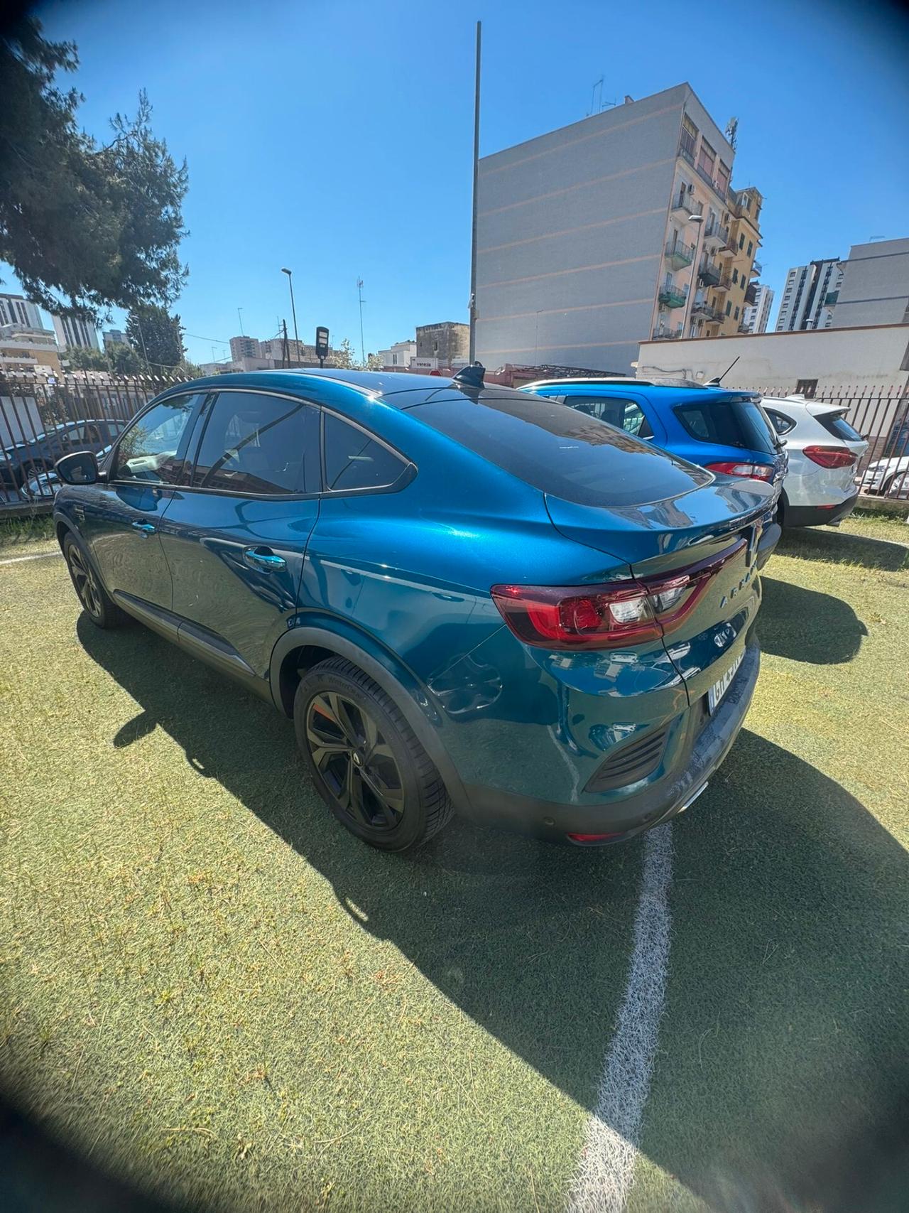 Renault Arkana Hybrid E-Tech 145 CV R.S. Line