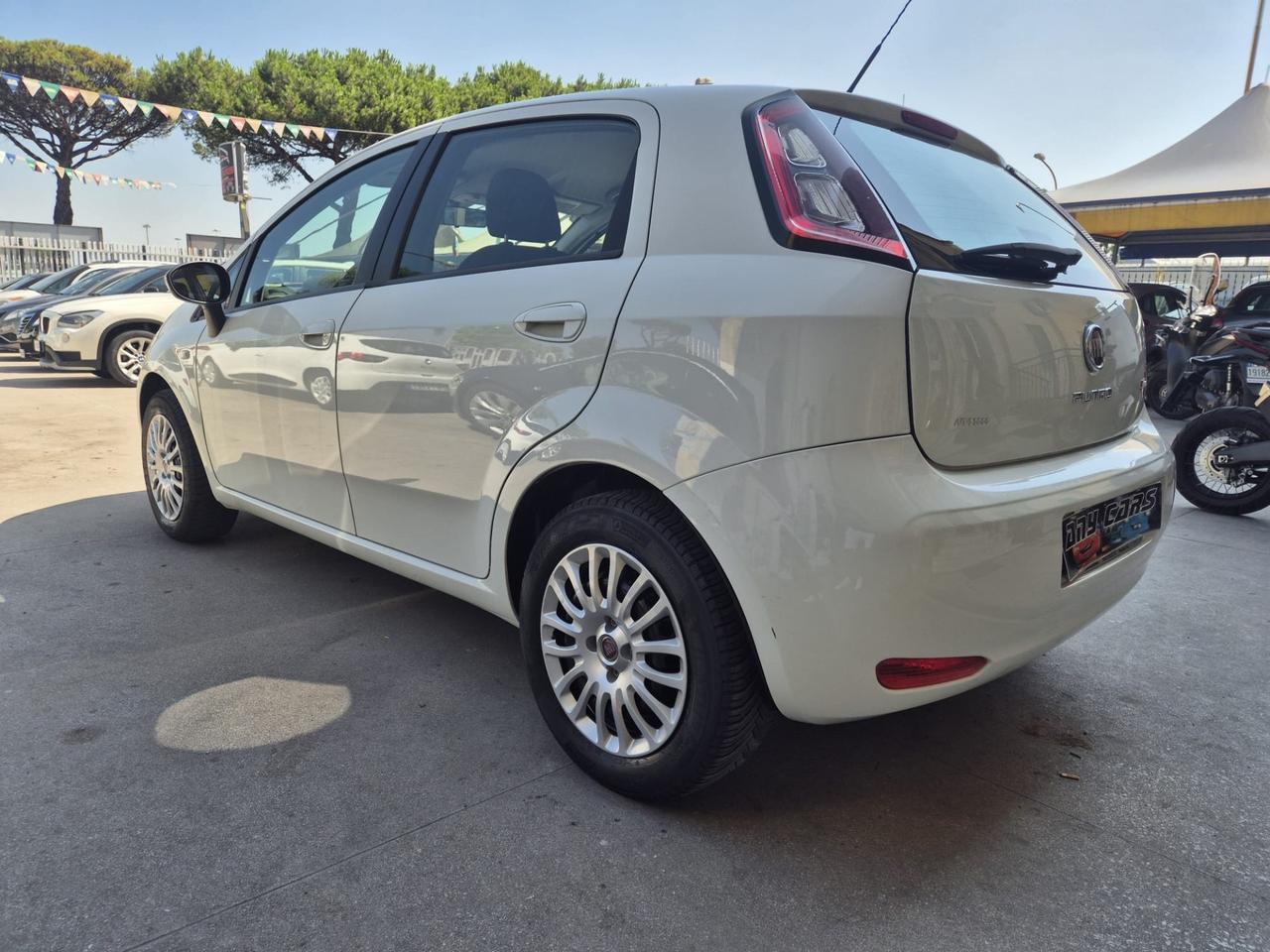 Fiat Punto 1.3 MJT II 75 CV 5 porte Street 2014