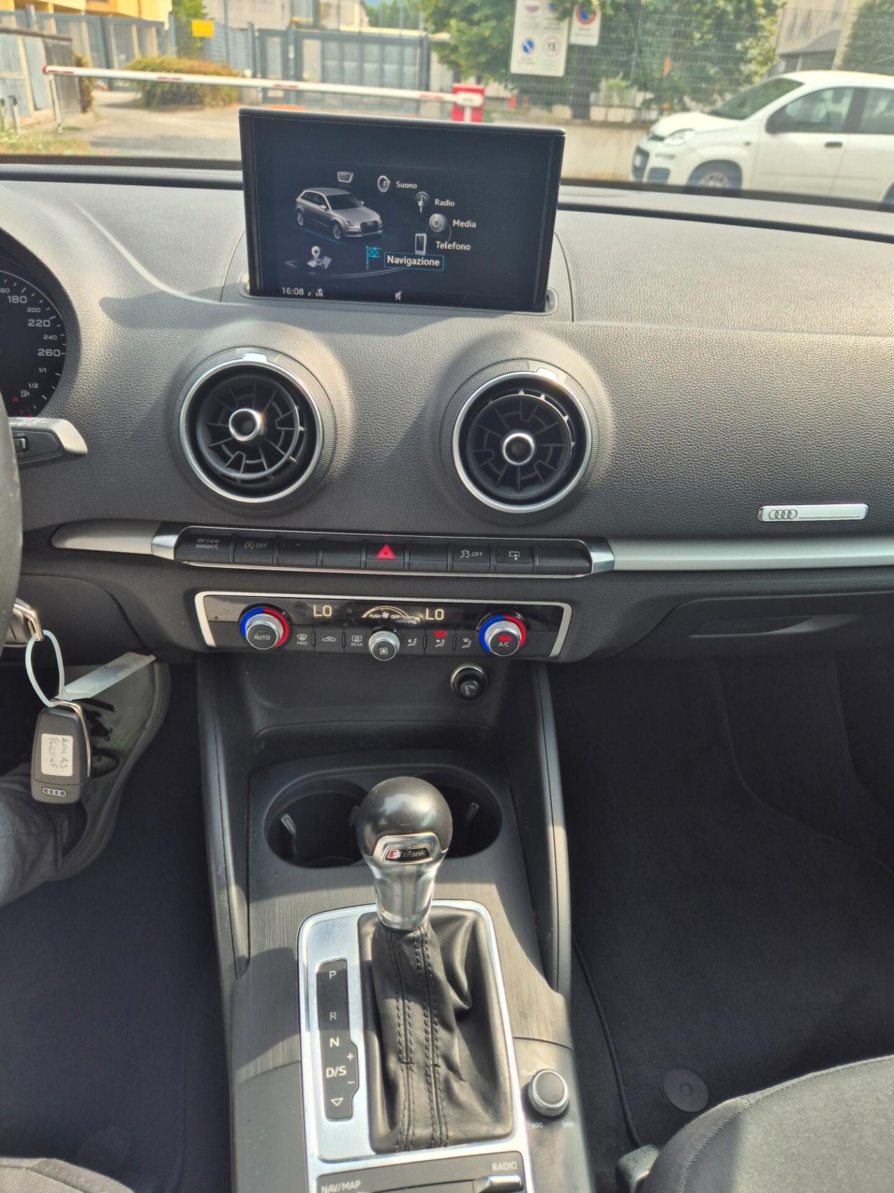 Audi A3 SPB 1.6 TDI S tronic Sport