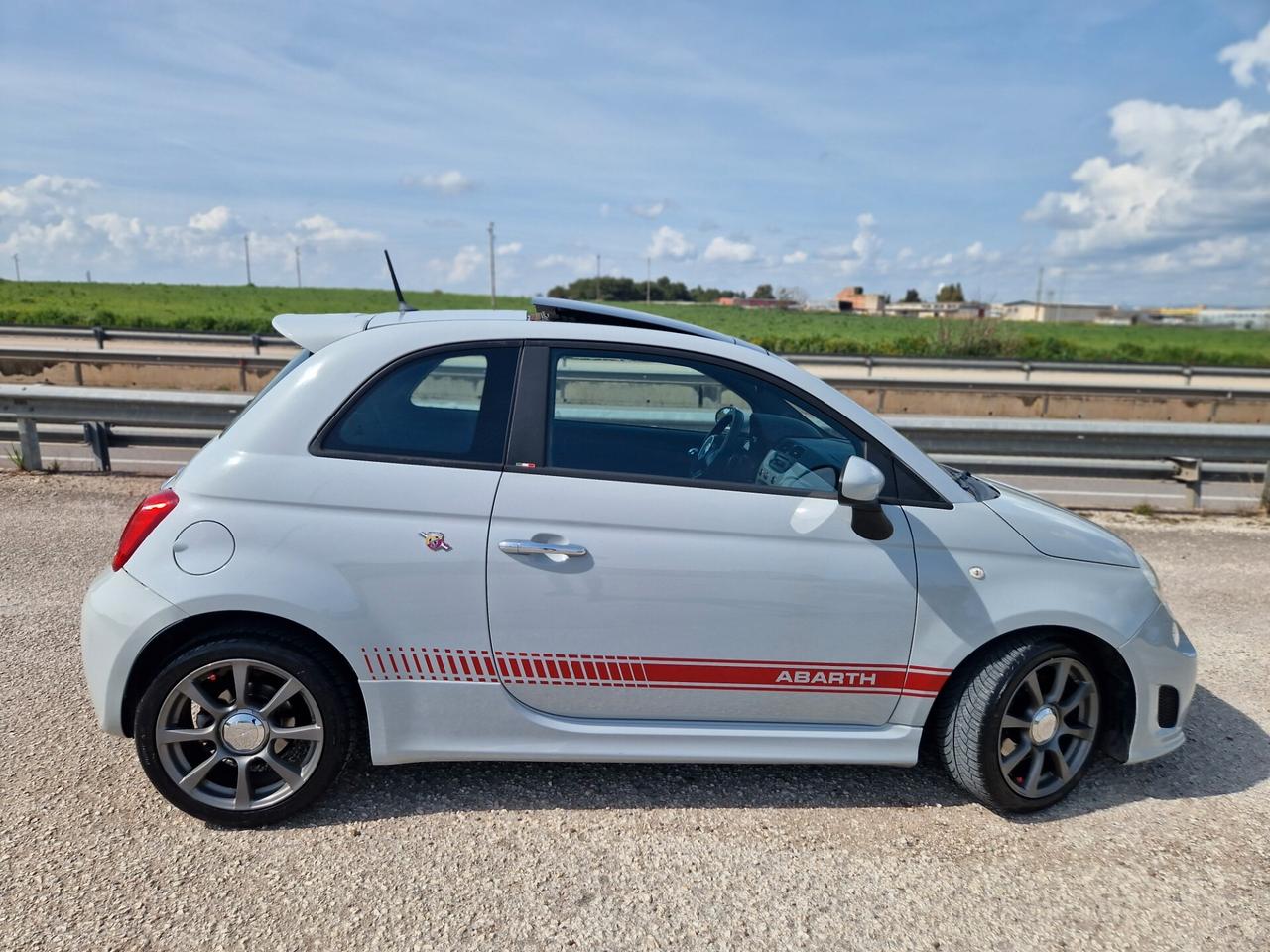 Abarth 500 1.4 Turbo T-Jet MTA Custom