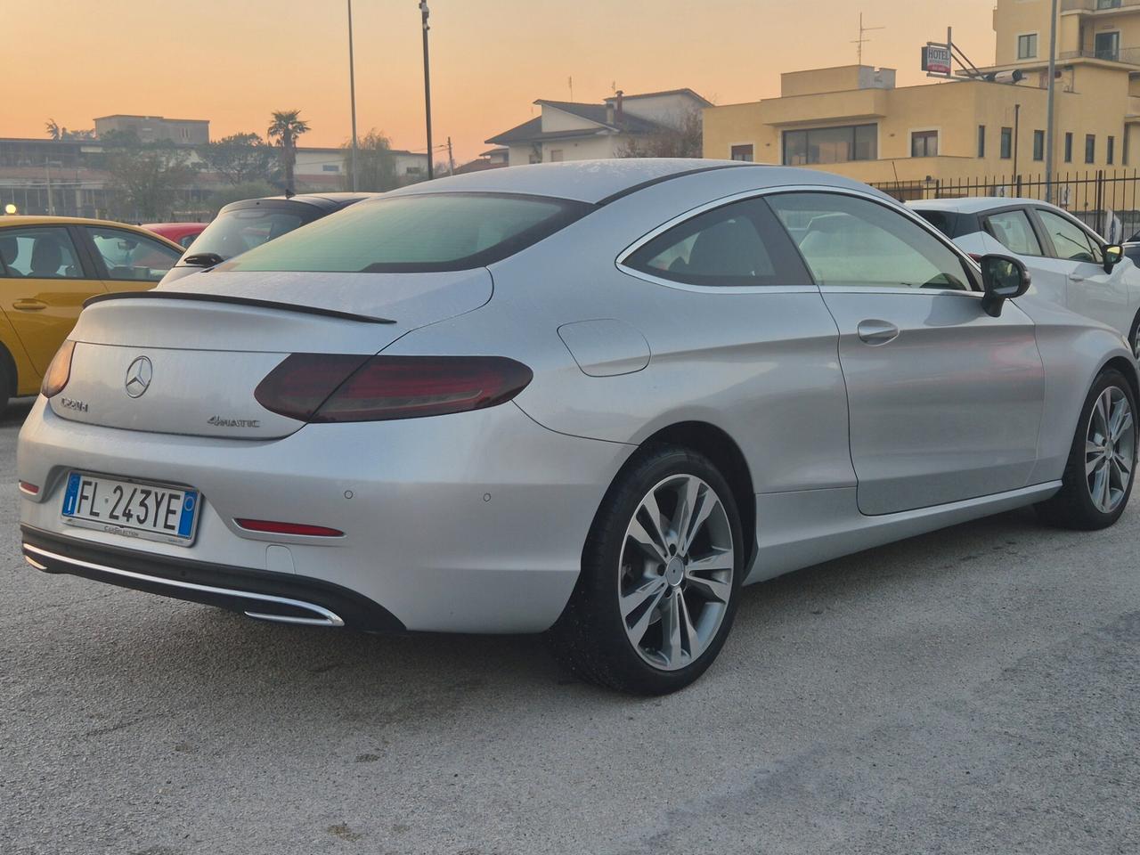 Mercedes-benz C 220 d 4 MATIC Coupé Sport