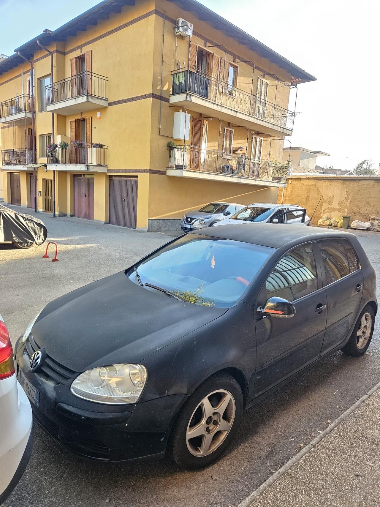 Volkswagen Golf 1.6 gpl