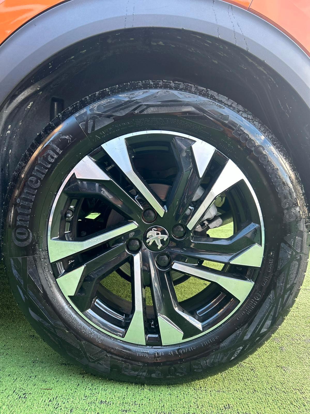 Peugeot 2008 PureTech 1.2 Benzina 130 S&S GT