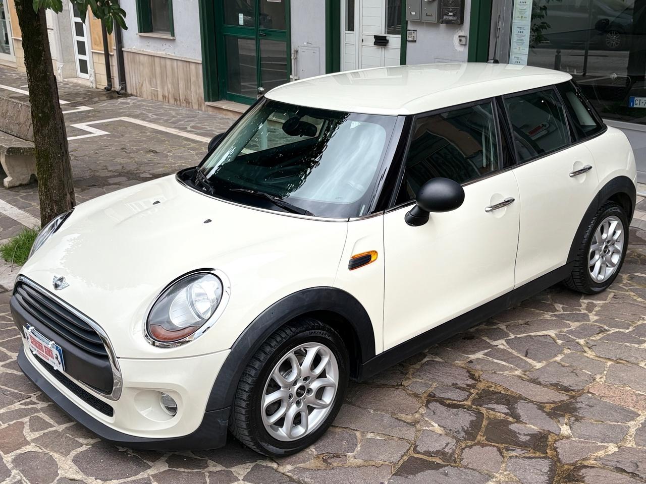 Mini One 1.2 75 CV 5PORTE DA NEOPATENTATI RING LED