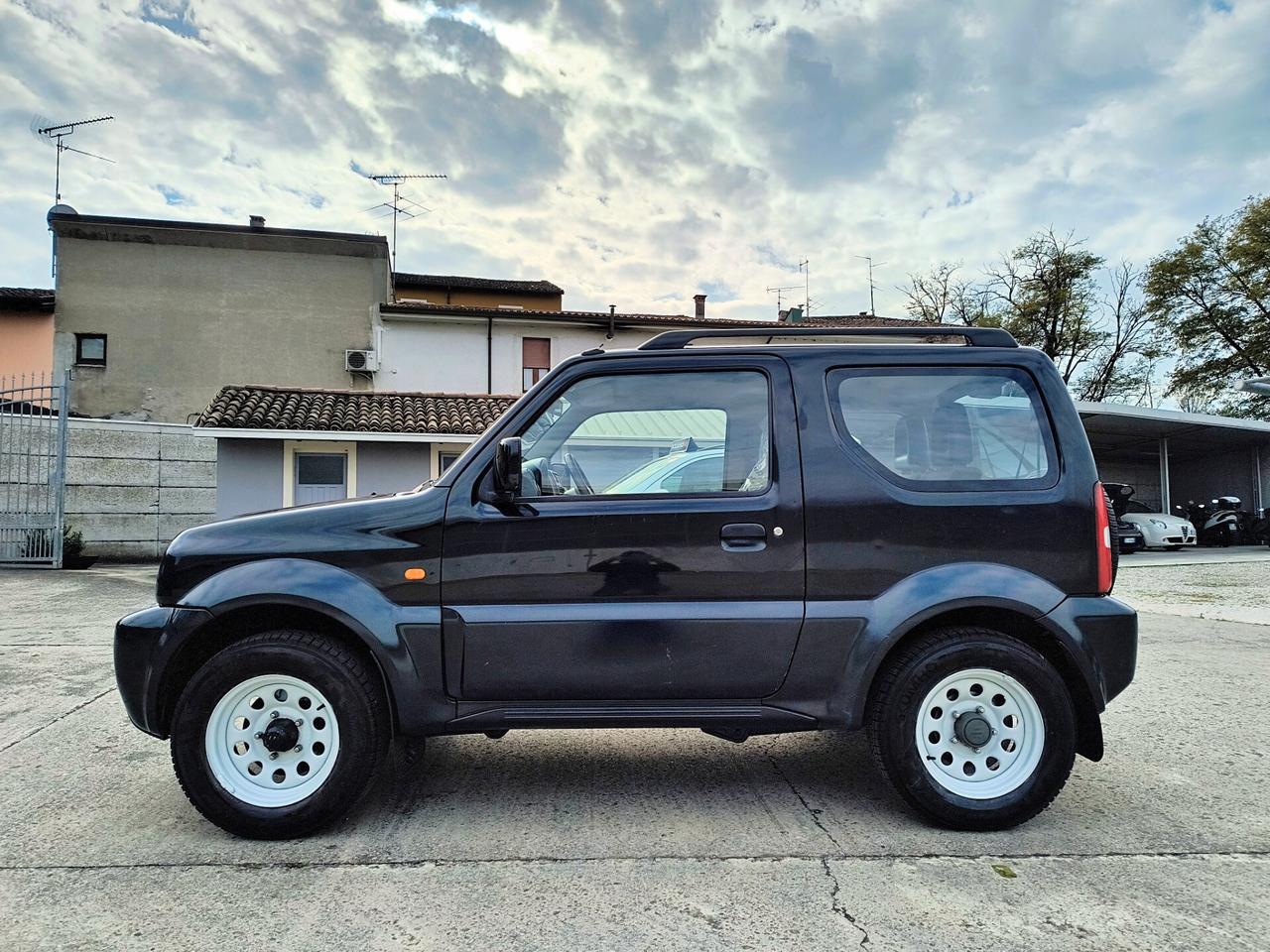 Suzuki Jimny 1.3i 16V cat 4WD