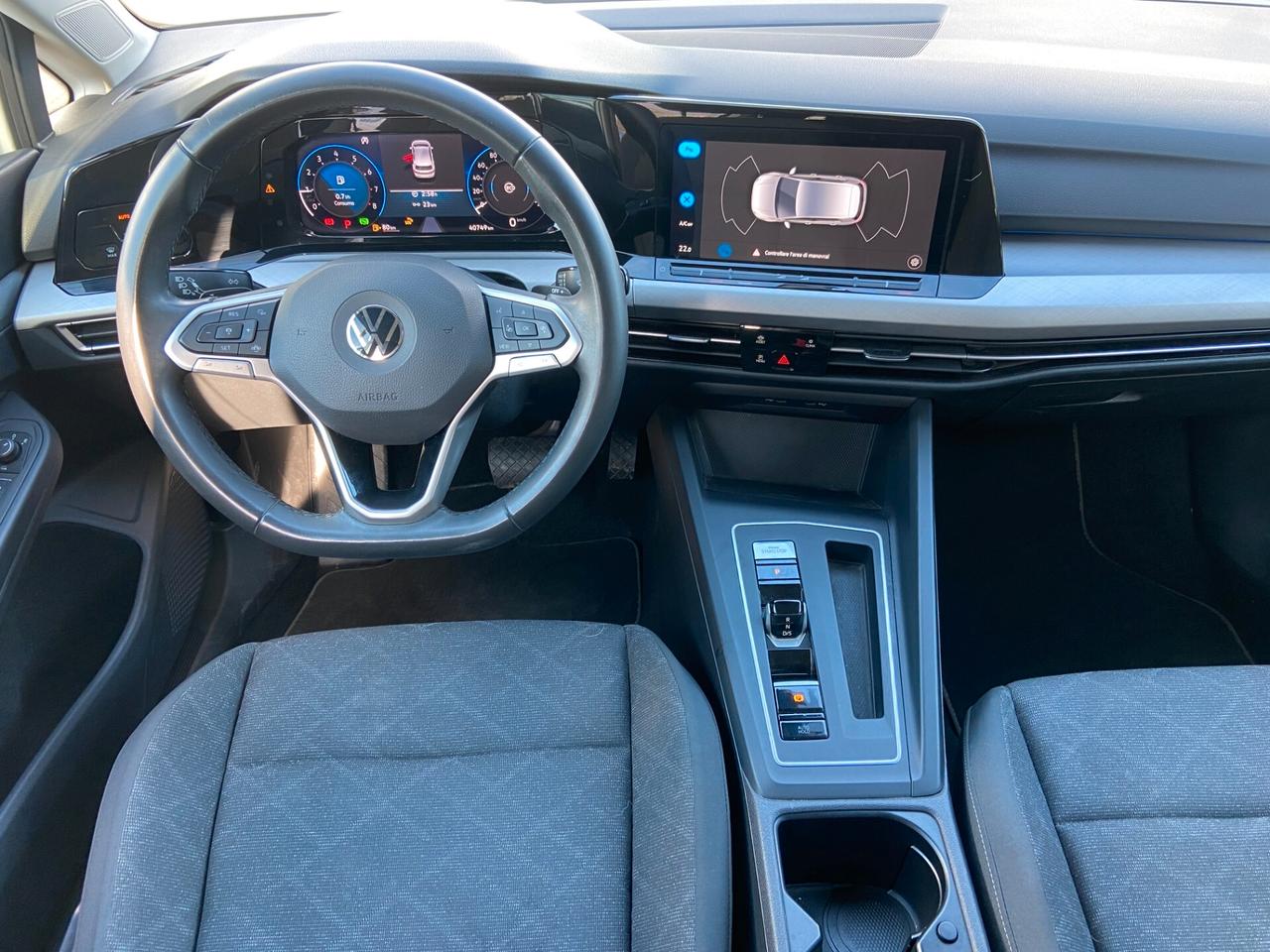 Volkswagen Golf VIII 2020 1.0 eTSI evo Life 110cv dsg