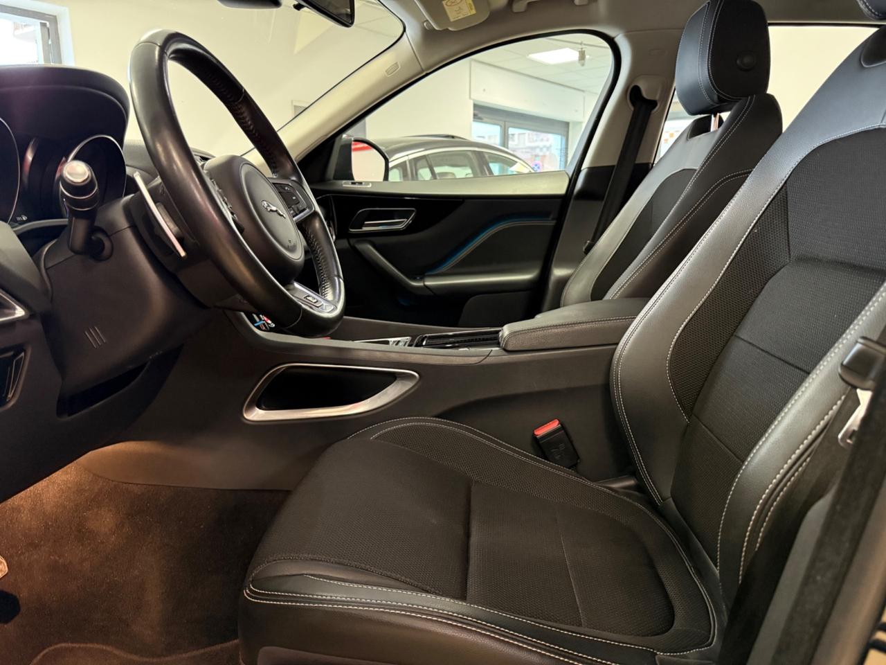 Jaguar F-Pace 2.0 D 240 CV AWD aut. R-Sport