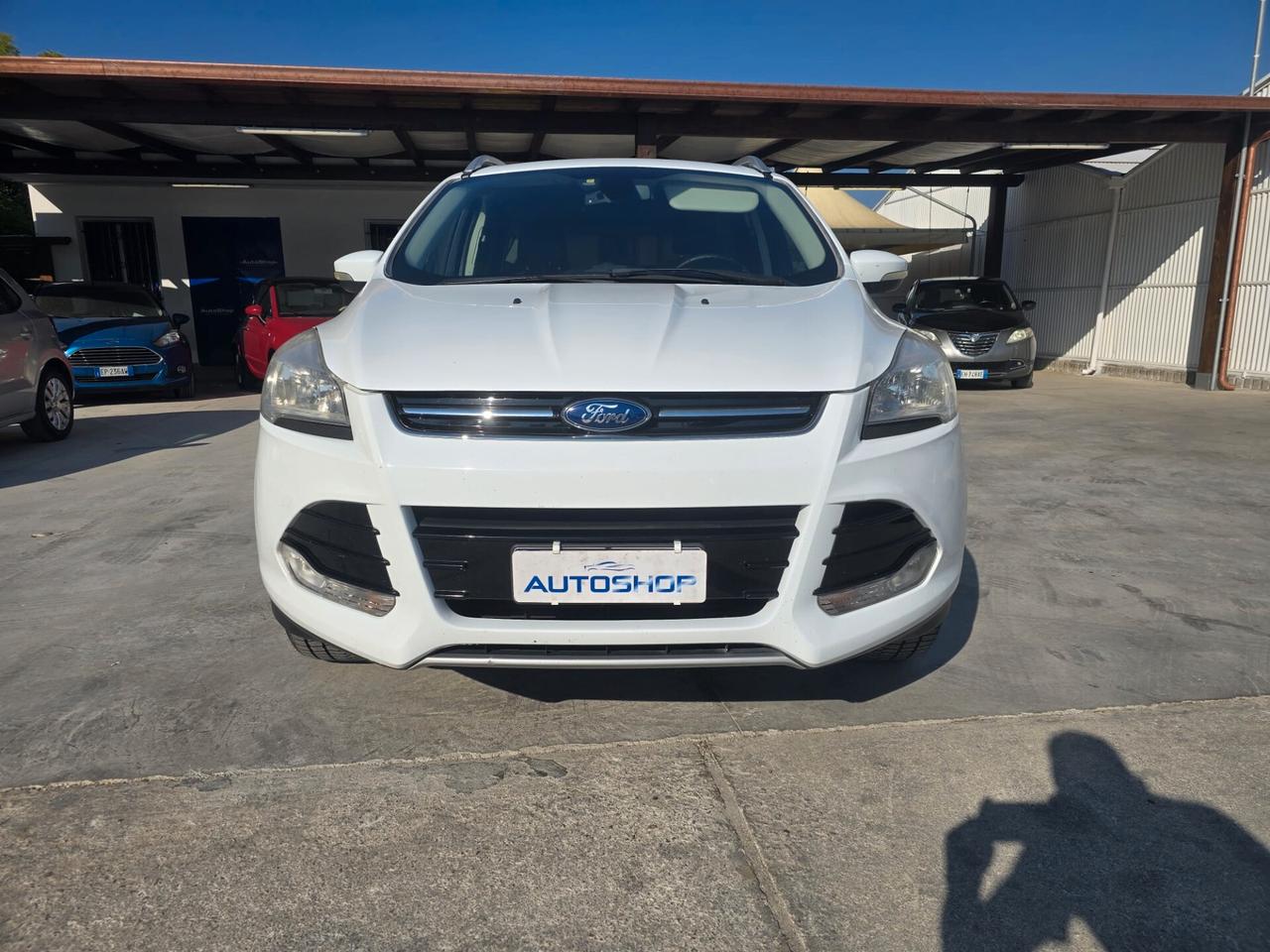 Ford Kuga 2.0 TDCI 140 CV 4WD Titanium