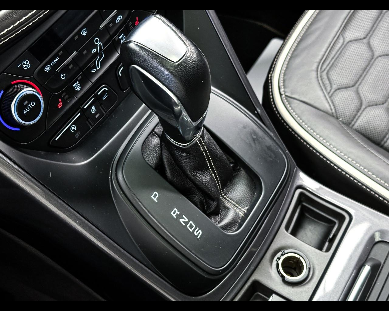 FORD Kuga 2ª serie - Kuga 2.0 TDCI 180 CV S&S 4WD Powershift Vign
