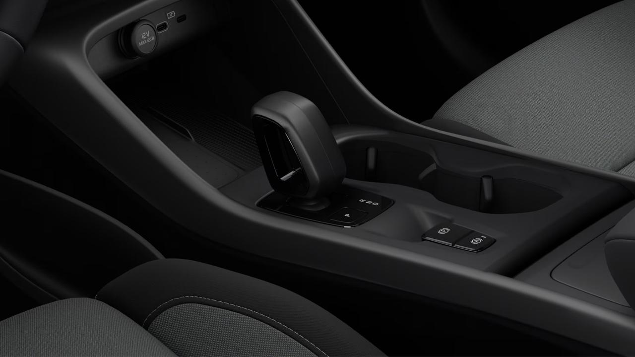 VOLVO XC40 CORE B3 AUTO PREZZO PROMO FINO A FINE MESE
