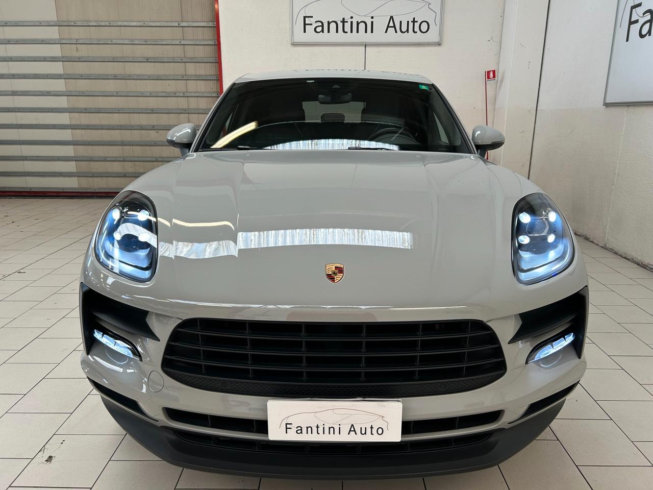 Porsche Macan 2.0 245cv pdk-Dettagli in Descrizione