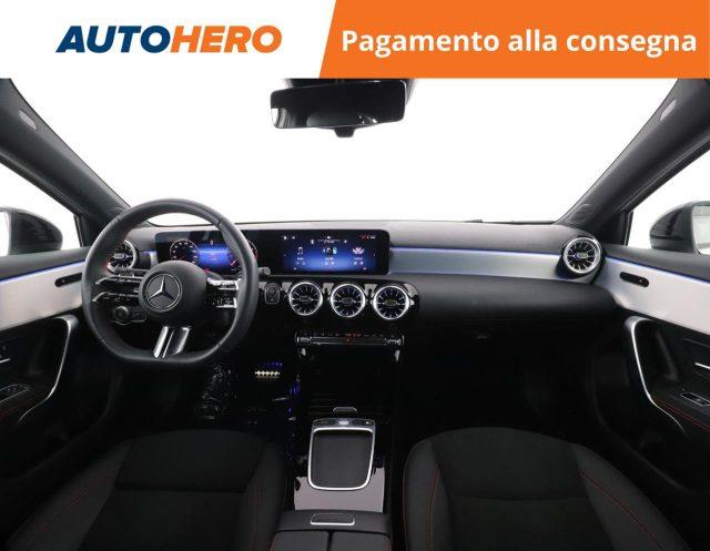 MERCEDES-BENZ A 180 Automatic AMG Line Premium