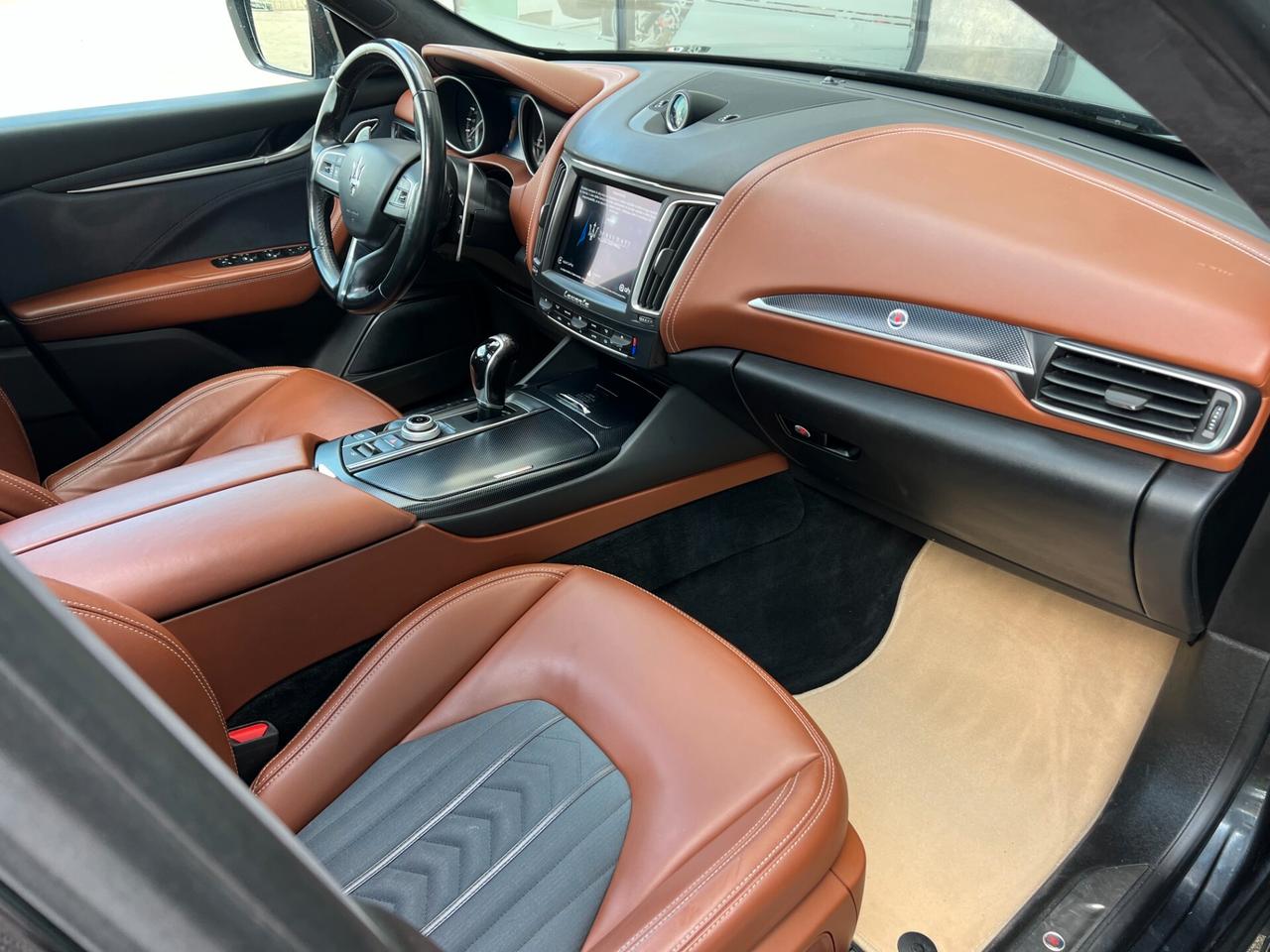 Maserati Levante AWD GRANLUSSO / UNICO PROPRIETARIO