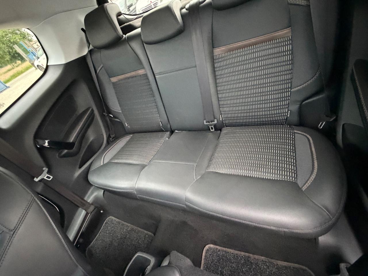 Peugeot 208 1.2 VTi 82 CV 3 porte Access