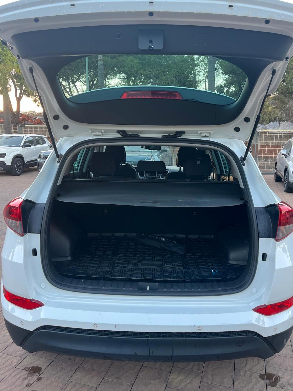Hyundai Tucson 1.7 CRDi Sound Edition