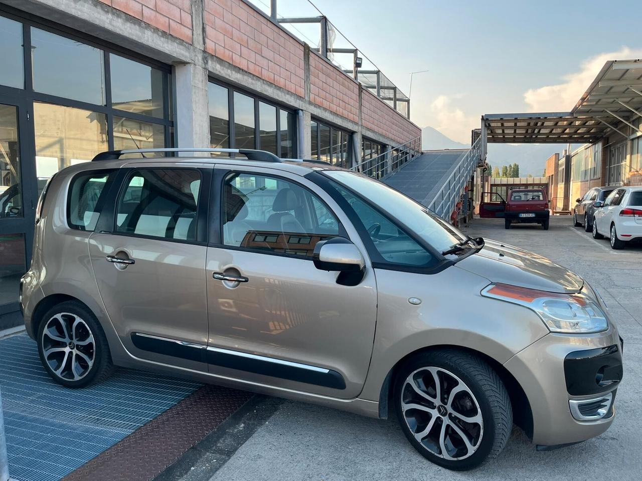 Citroen C3 Picasso 1.6 B/GPL 2033 Neopatentati Pelle Tetto